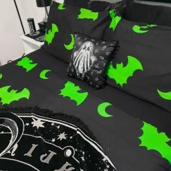 Promo 💯 HELLS BLANKETS Bats Creature Of The Night [Toxic] | SUPER KING QUILT SET** 💯 -Halloween Sales Hells Blankets Creatureofthenight 11 7d9ee25d 0898 4f66 bffc e5806f7ca4ac 700x700