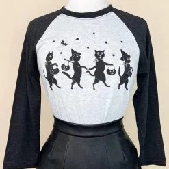 Wholesale 🎉 MISCHIEF MADE Cats 🍬 Candy Catwalk [Heather White/ Vintage Black] | RAGLAN T-SHIRT 🎁 -Halloween Sales mischief made candy catwalk heather white vintage black raglan t shirt 4 1a958a12 dc11 45b5 a3a2 04eb03488780 700x700